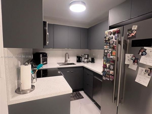 2970 NE 16th Ave, Unit 111, Oakland Park, FL 33334
