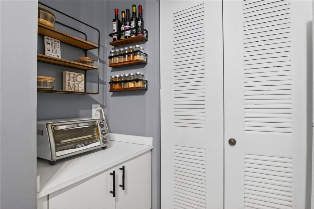 1640 N 42nd Circle, Unit 305, Vero Beach, FL 32967 Photo