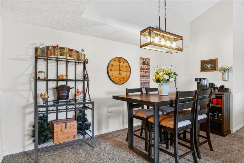 1640 N 42nd Circle, Unit 305, Vero Beach, FL 32967 Photo