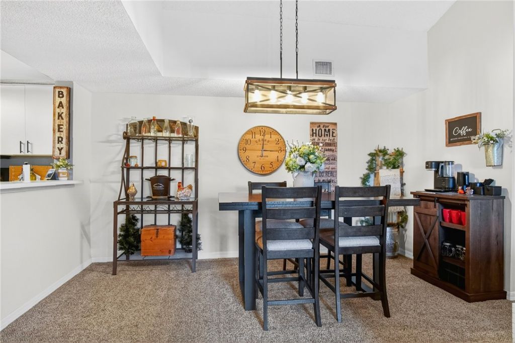 1640 N 42nd Circle, Unit 305, Vero Beach, FL 32967 Photo