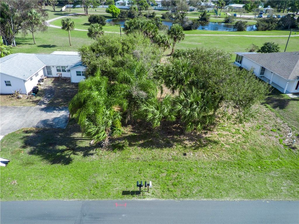 358 S Wimbrow Drive, Sebastian, FL 32958 Photo