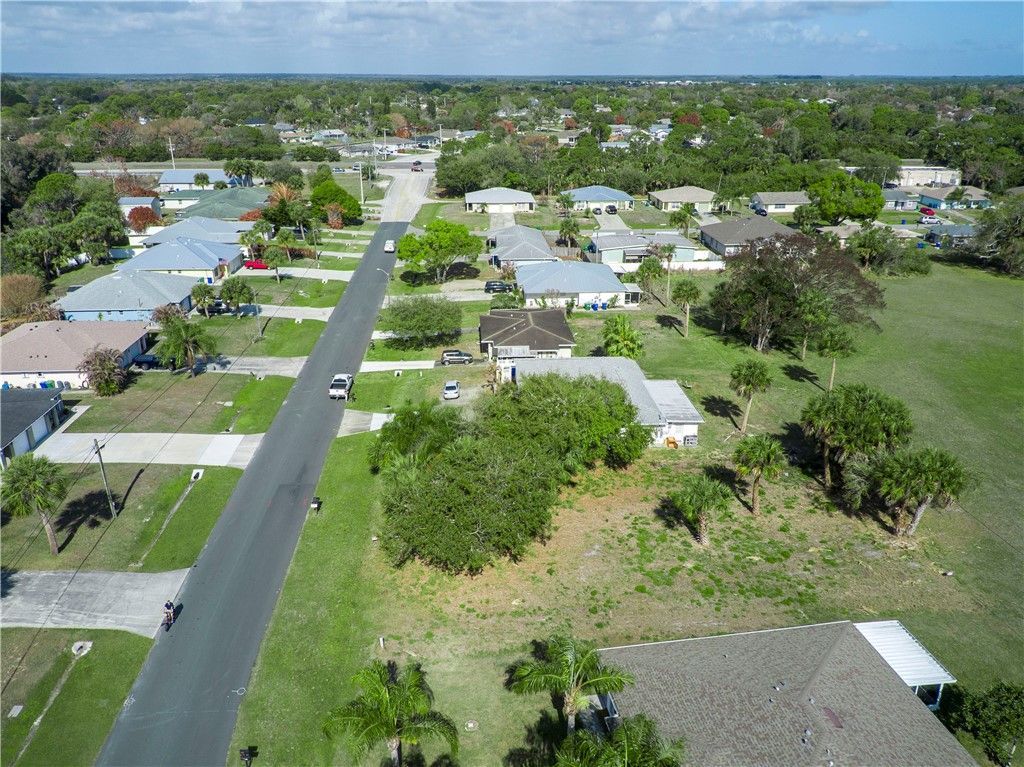 358 S Wimbrow Drive, Sebastian, FL 32958 Photo