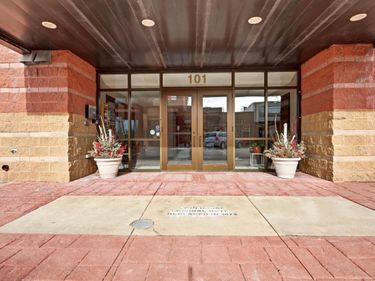 101 S Washington Street, Unit 302, Lake City, MN 55041