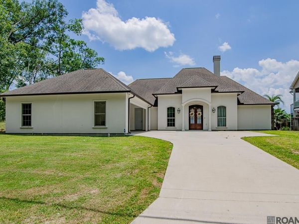 13115 Diversion Canal Rd, St Amant, LA 70774