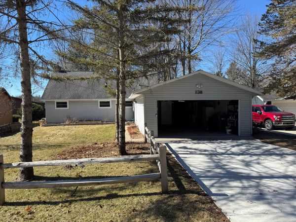 138 Hazelwood Drive, Prudenville, MI 48651