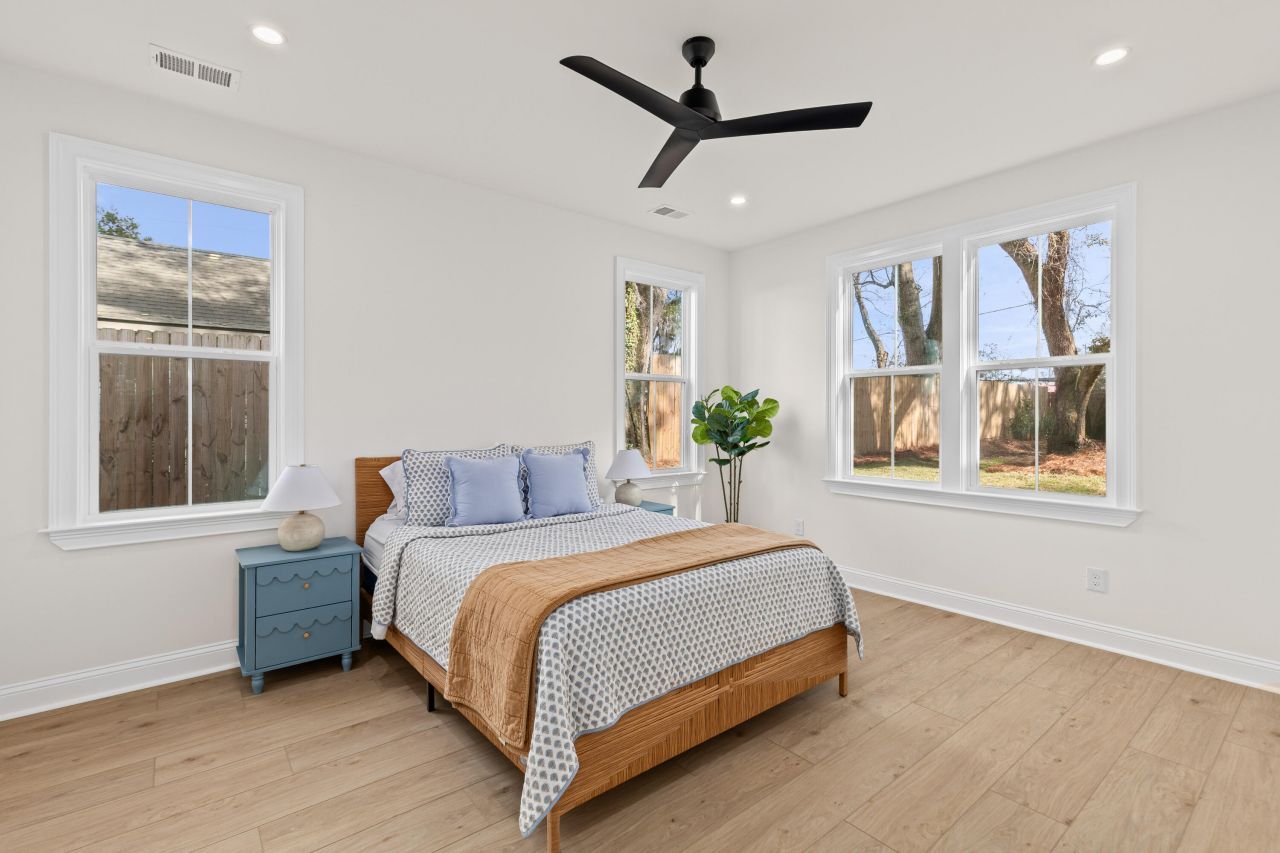 1105 Justice Street Photo 19