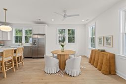 1105 Justice Street photo 4