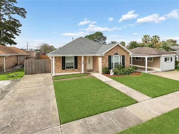 508 W SOLIDELLE Street , Chalmette, LA 70043