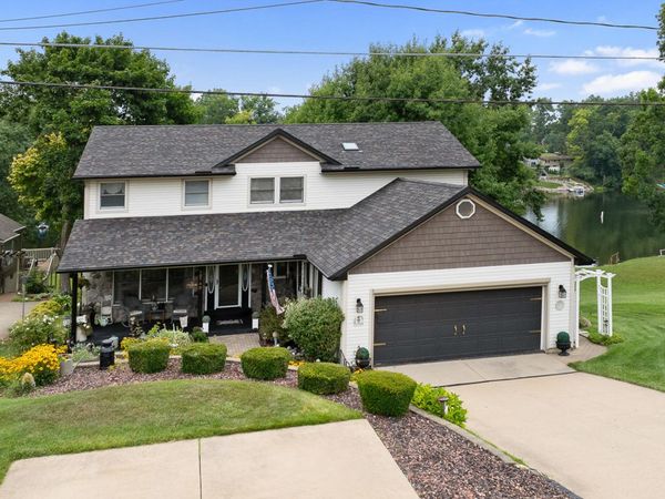 10740 Emerald Drive, Cement City, MI 49233