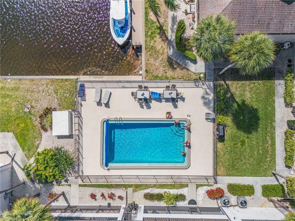 3935 Country Club Blvd, Unit 17, Cape Coral, FL 33904 Photo