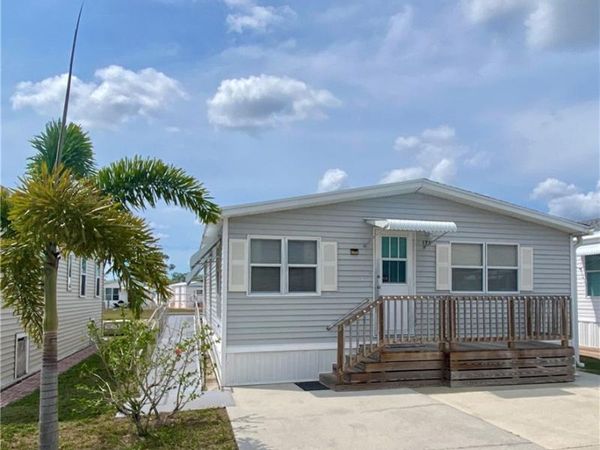 172 Vista Mar DR, NORTH FORT MYERS, FL 33903