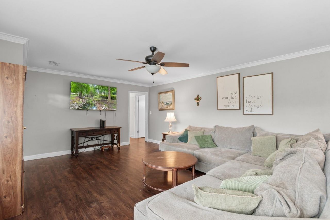 152 Busbee St. Photo 15