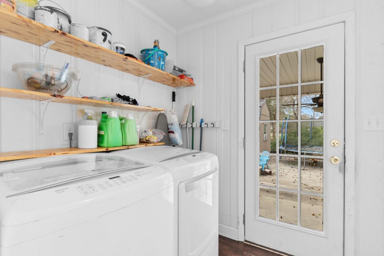 152 Busbee St. Photo 25