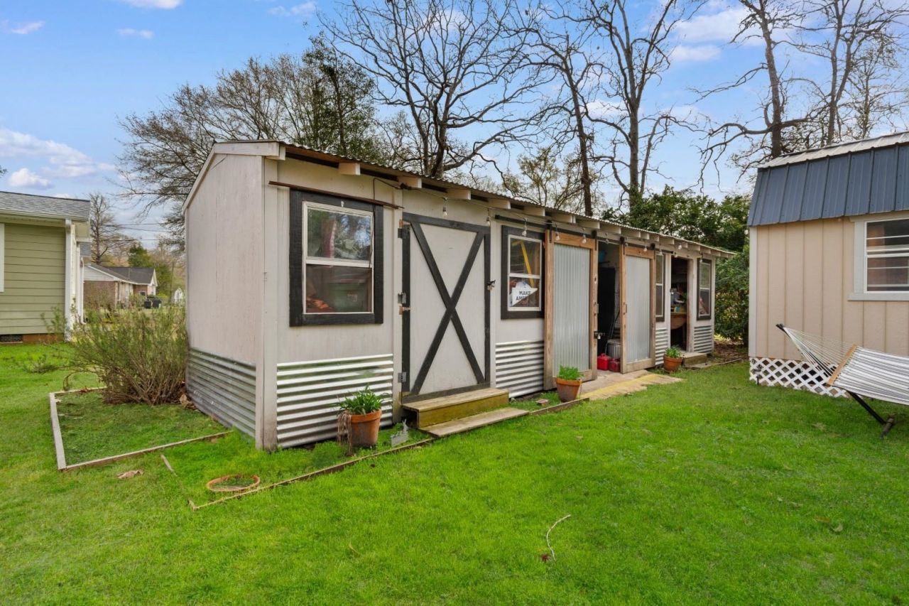 152 Busbee St. Photo 31