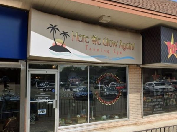 20 Elm St, Oakland, NJ 07436