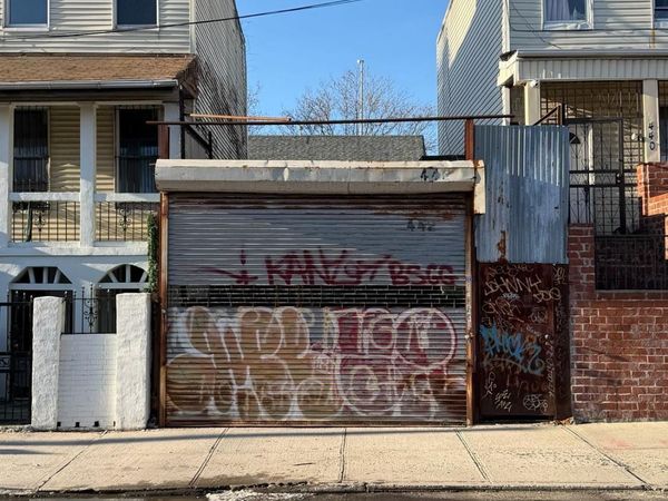 442 E 175th Street, Bronx, NY 10457