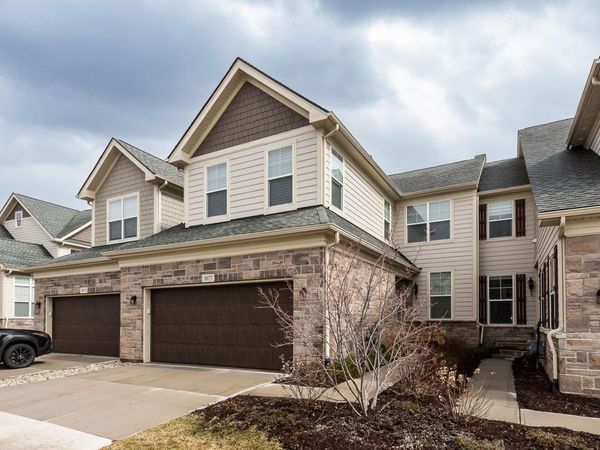 3077 N Spurway Drive, Ann Arbor, MI 48105