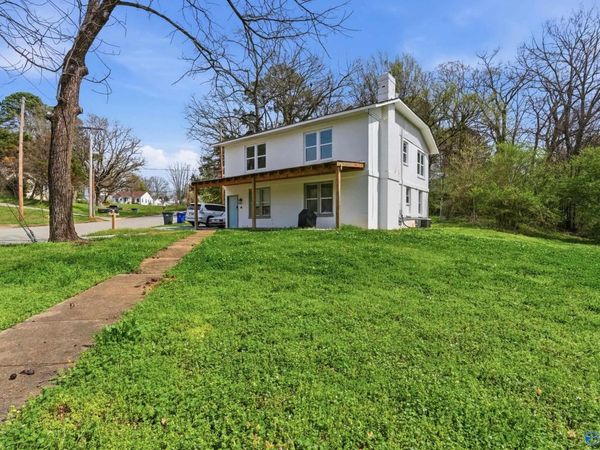 528 N Royal Avenue, Florence, AL 35630