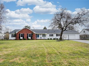 219 Danbury Circle S, Rochester, NY 14618