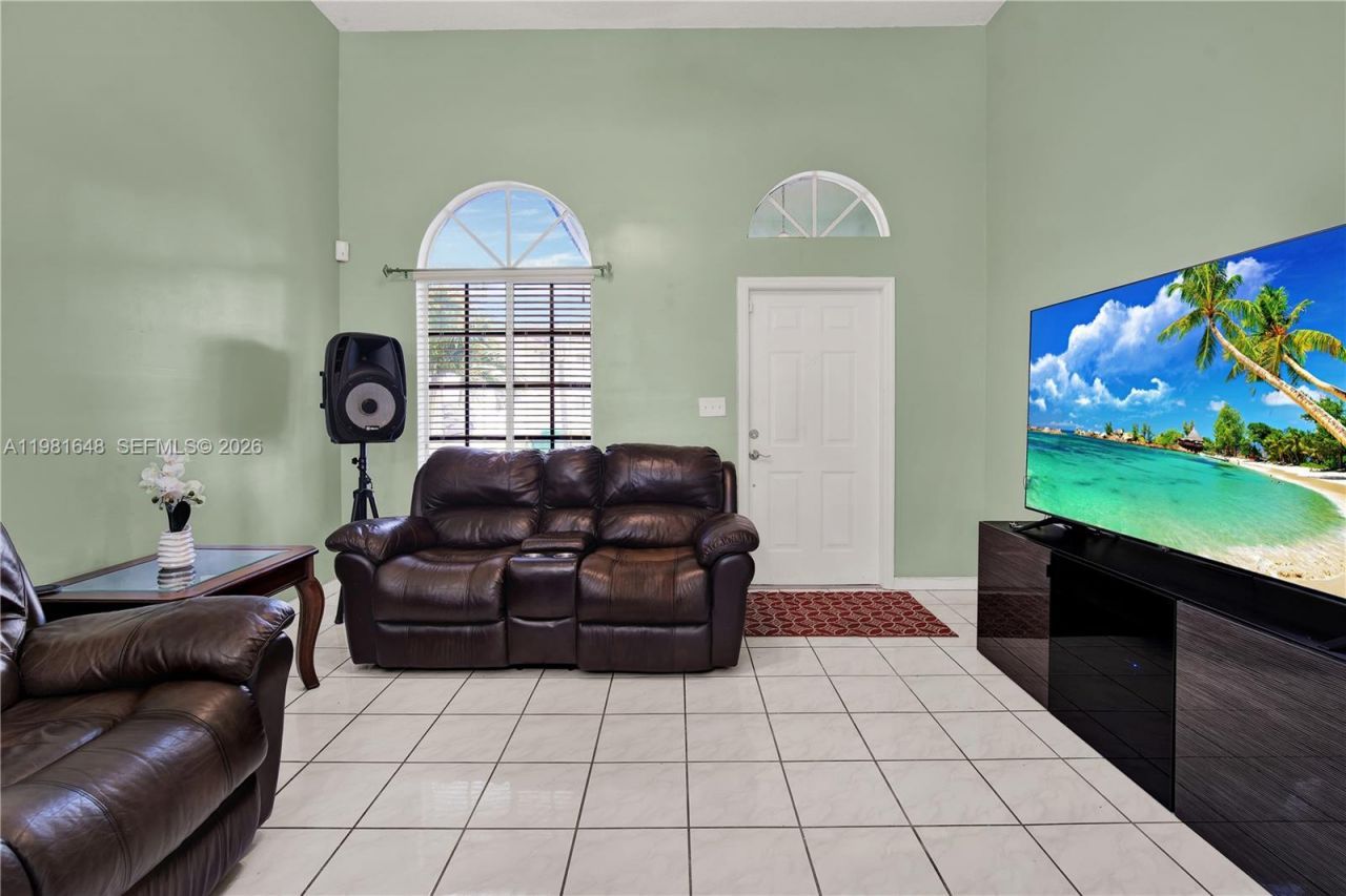 14138 SW 164th Ter, Miami, FL 33177 Photo