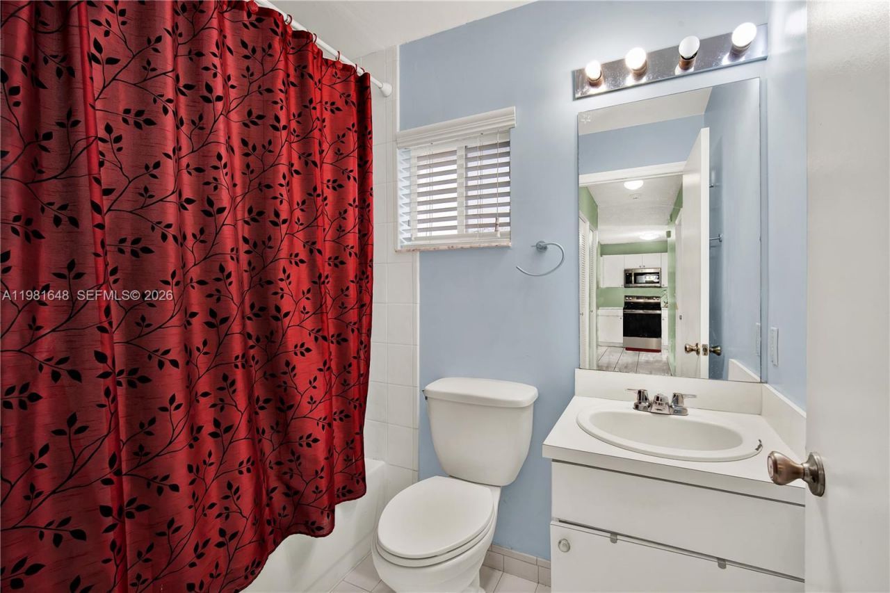 14138 SW 164th Ter, Miami, FL 33177 Photo