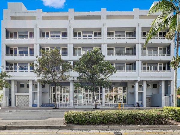 3250 Grand Ave , Unit 303, Miami, FL 33133