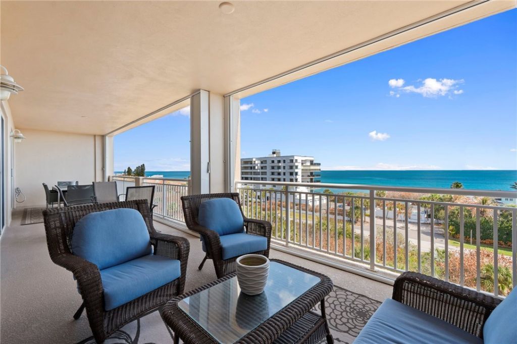 140 Warsteiner Way, Unit 602, Melbourne Beach, FL 32951 Photo