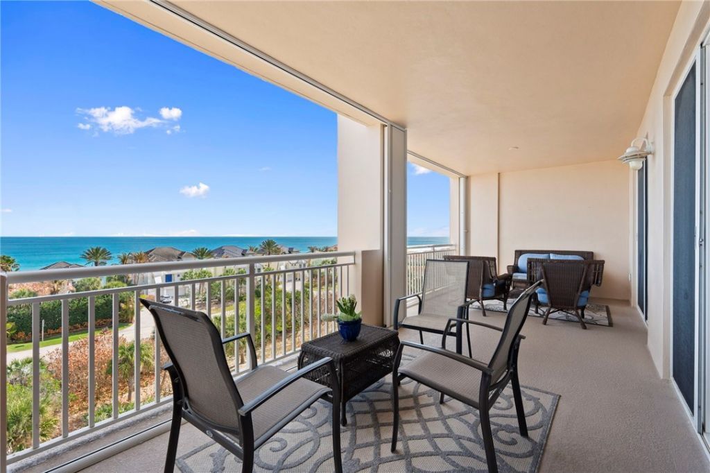 140 Warsteiner Way, Unit 602, Melbourne Beach, FL 32951 Photo