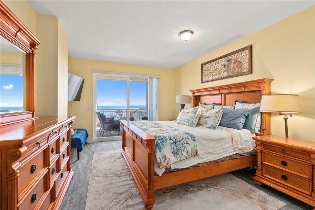 140 Warsteiner Way, Unit 602, Melbourne Beach, FL 32951 Photo