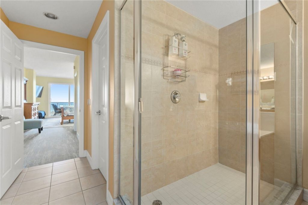 140 Warsteiner Way, Unit 602, Melbourne Beach, FL 32951 Photo