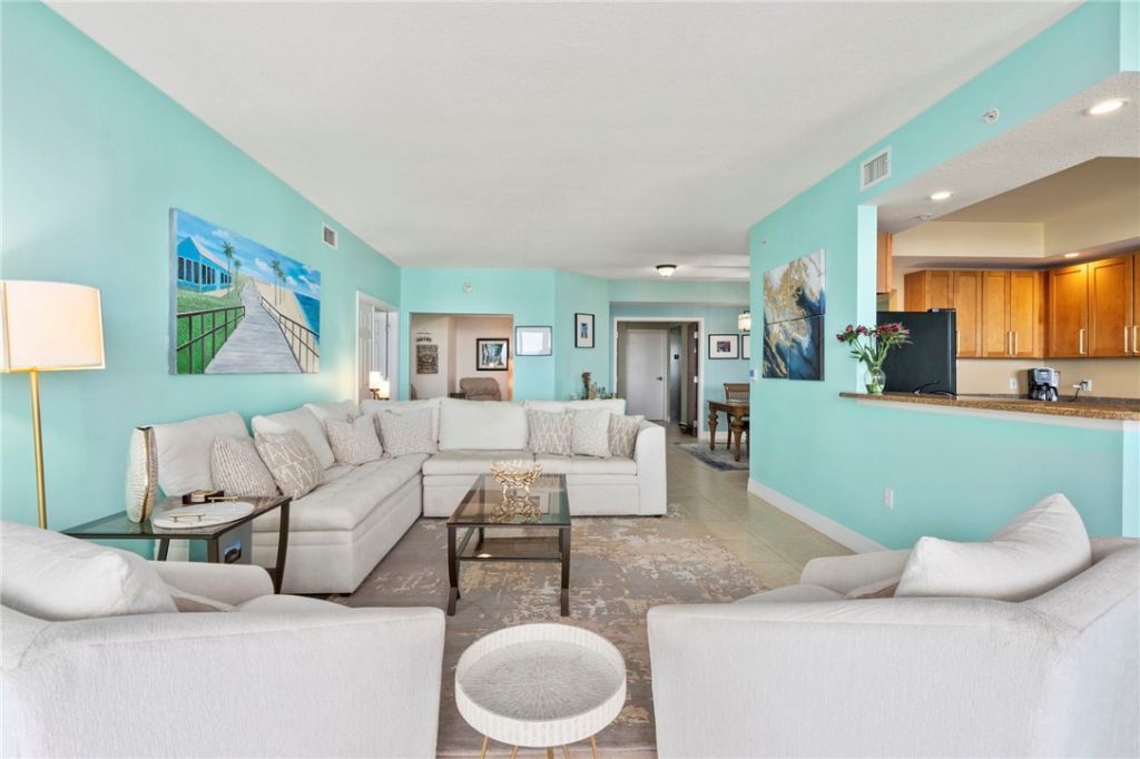 140 Warsteiner Way, Unit 602, Melbourne Beach, FL 32951 Photo