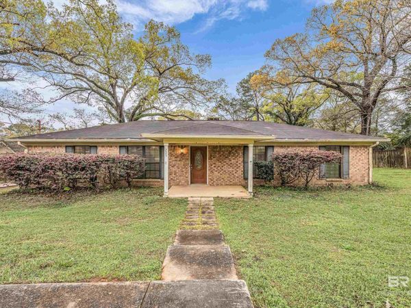 225 Denise Lane, Spanish Fort, AL 36527
