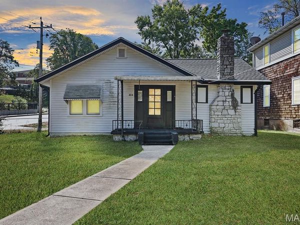 404 W Kirkham Avenue , Webster Groves, MO 63119