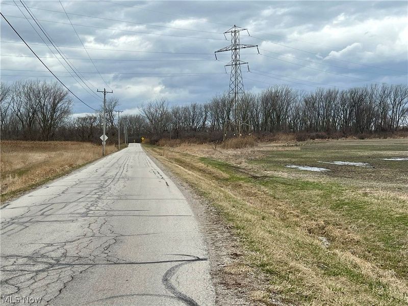 2790 S Amherst, Port Clinton, OH 43452 Photo 3