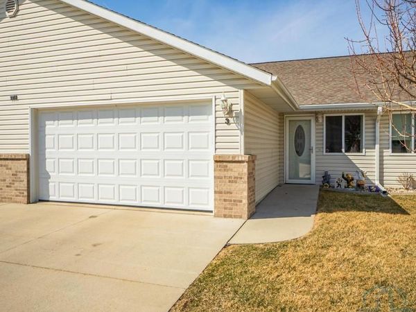 1111 MEADOW VIEW CT, Unit 3, Sioux City, IA 51106