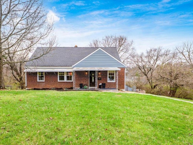 1904 Hunt Road, Reading, OH 45215 Photo 2