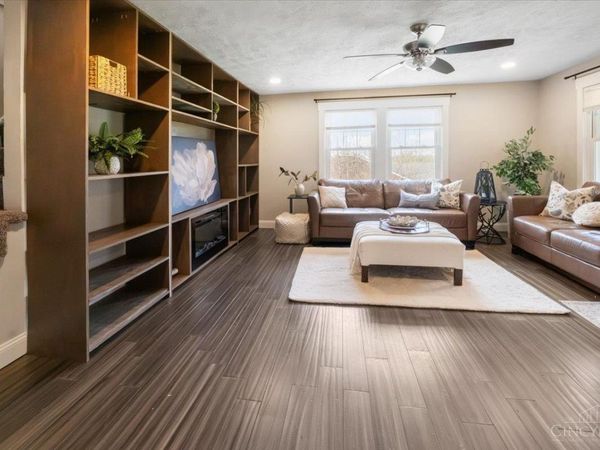 1904 Hunt Road, Reading, OH 45215