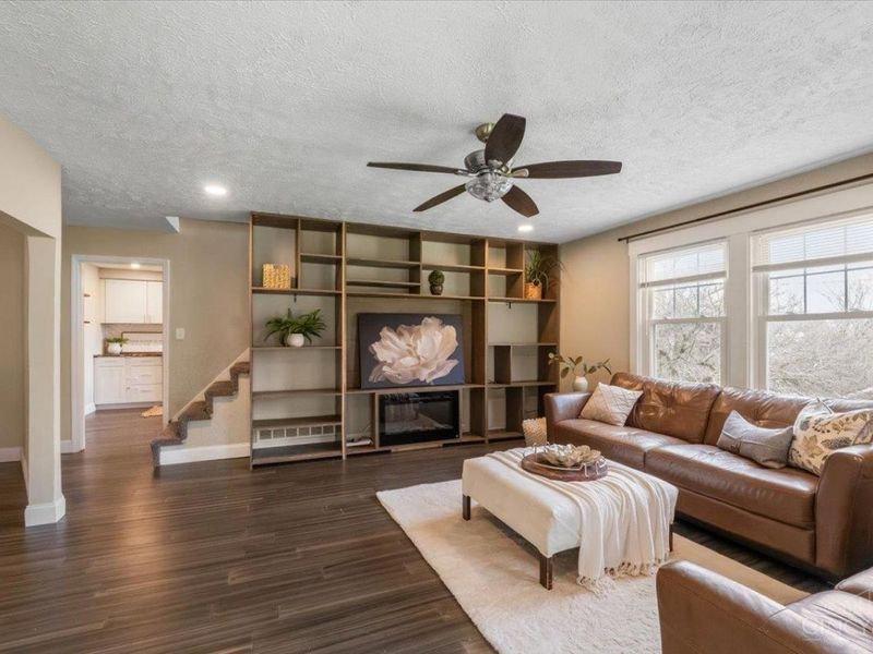 1904 Hunt Road, Reading, OH 45215 Photo 5