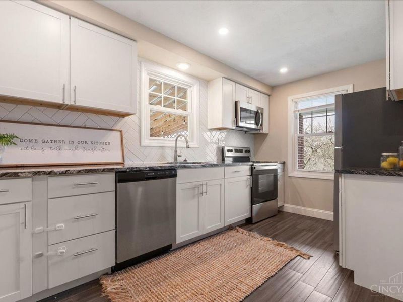 1904 Hunt Road, Reading, OH 45215 Photo 9