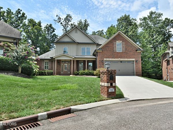 737 Bent Ridge Lane, Knoxville, TN 37922