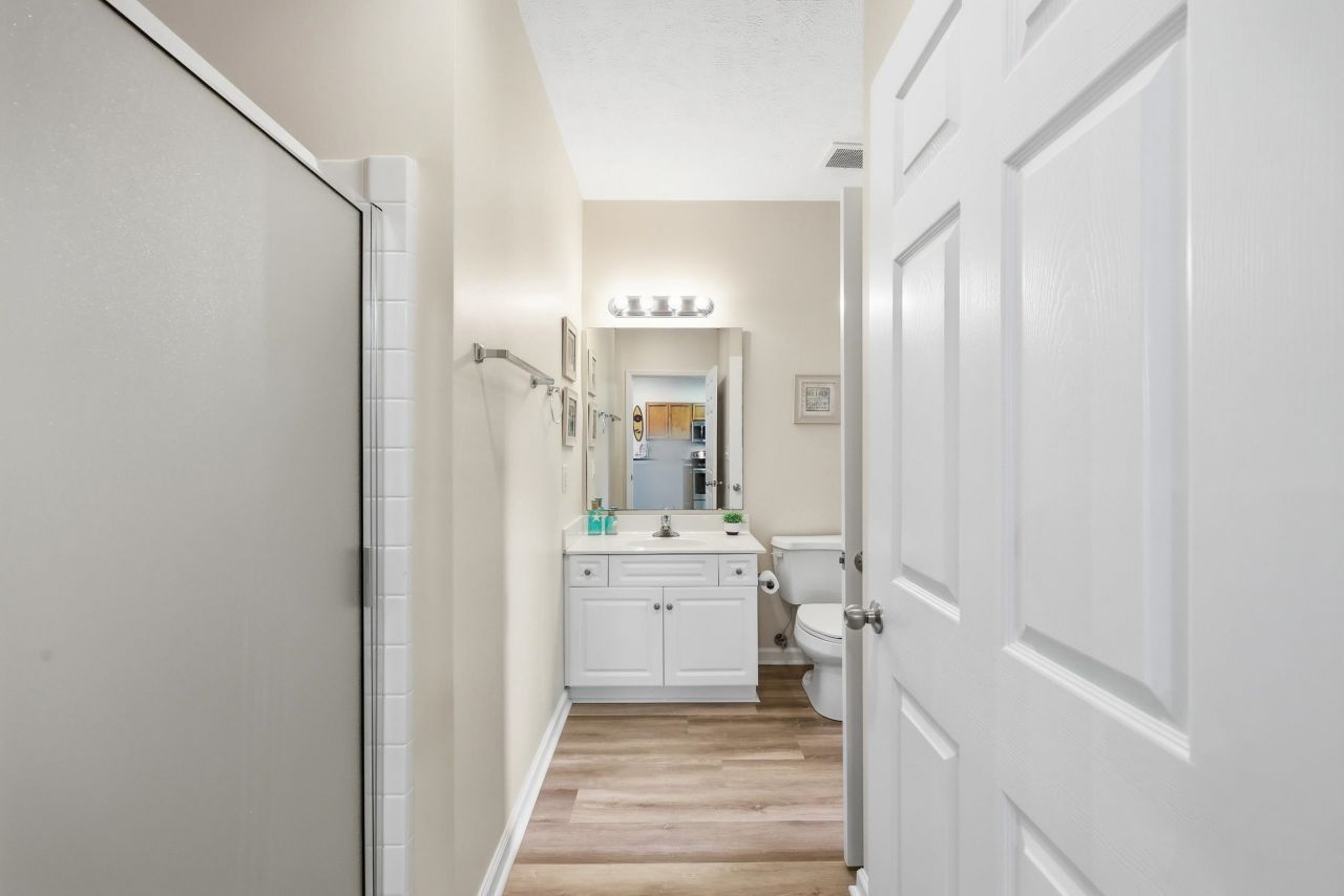 601 Hillside Dr. N Photo 17