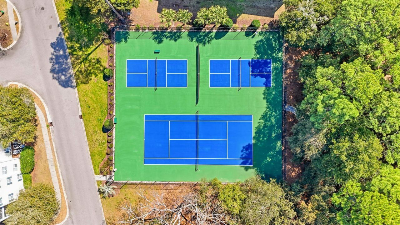 601 Hillside Dr. N Photo 26