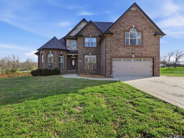 2908 Gunn Rd, Springfield, TN 37172