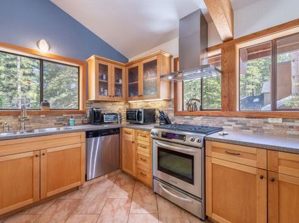 12317 Bennett Flat Road, Truckee, CA 96161 Photo