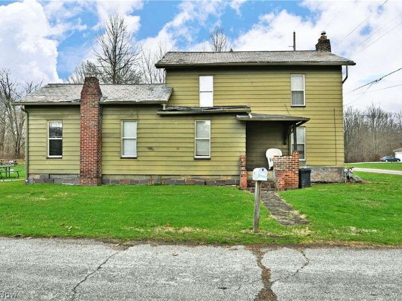 5013 King Graves Road, Vienna, OH 44473 Photo 1