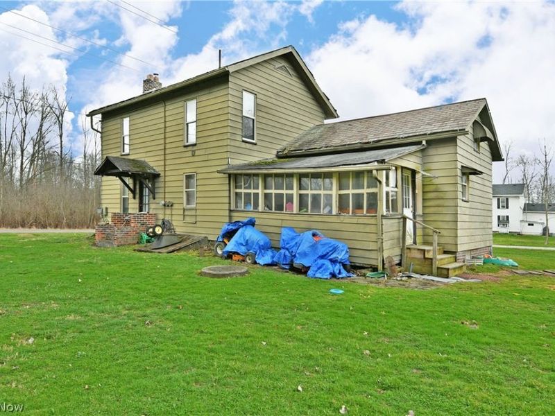 5013 King Graves Road, Vienna, OH 44473 Photo 2