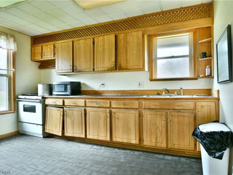 5013 King Graves Road, Vienna, OH 44473 Photo 8