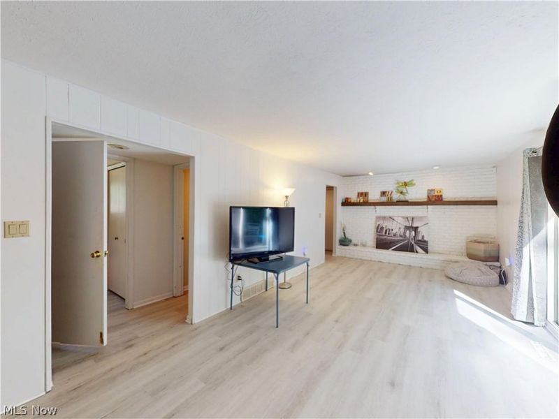 38280 Fox Run Drive, Solon, OH 44139 Photo 14