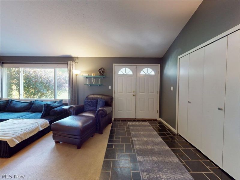 38280 Fox Run Drive, Solon, OH 44139 Photo 2