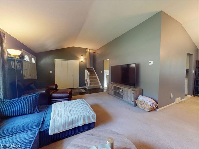 38280 Fox Run Drive, Solon, OH 44139 Photo 4